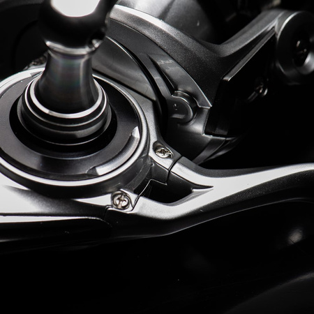 Kołowrotek Savage Gear SGS6 4000 FD6+1BB 74753