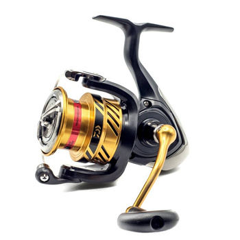 Kołowrotek Daiwa CROSSFIRE  LT 3000-C 4BS A 10186-300