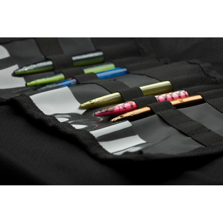 Portfel na 12 przynęt długich max 15cm Savage Gear Roll Up Pouch Holds 71868